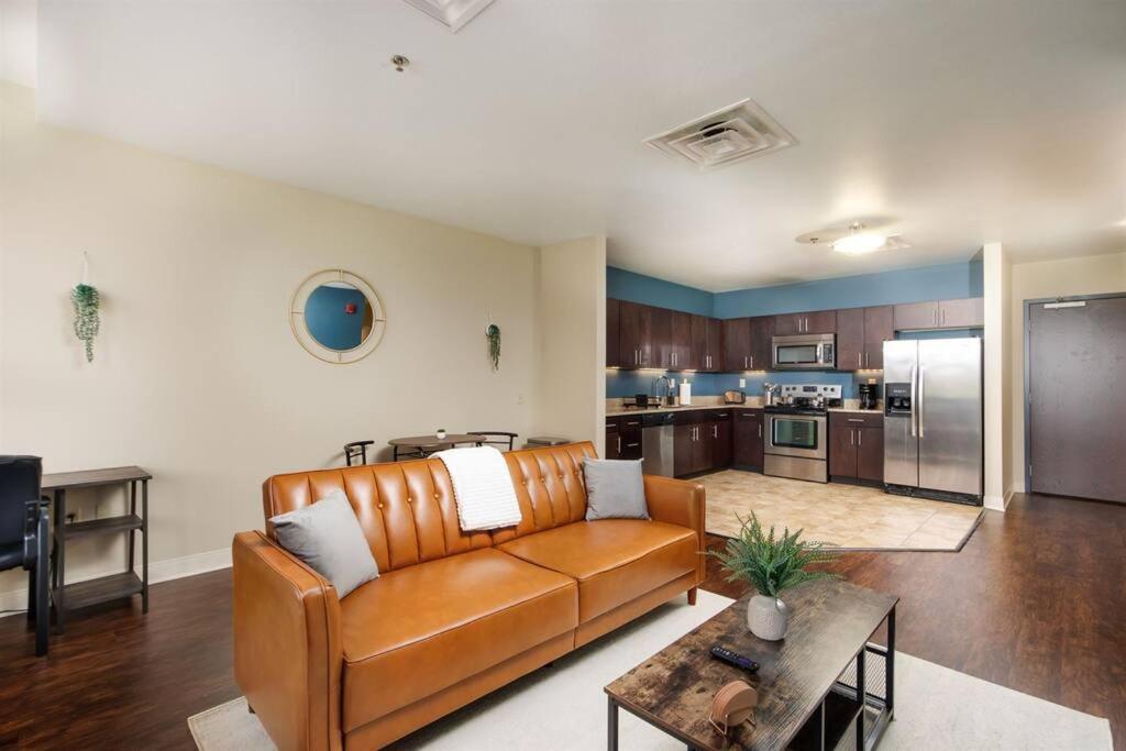 Sweeping Stadium Views Wonderfully Located 24-7 Parking Gym Lounge Pittsburgh Exterior photo